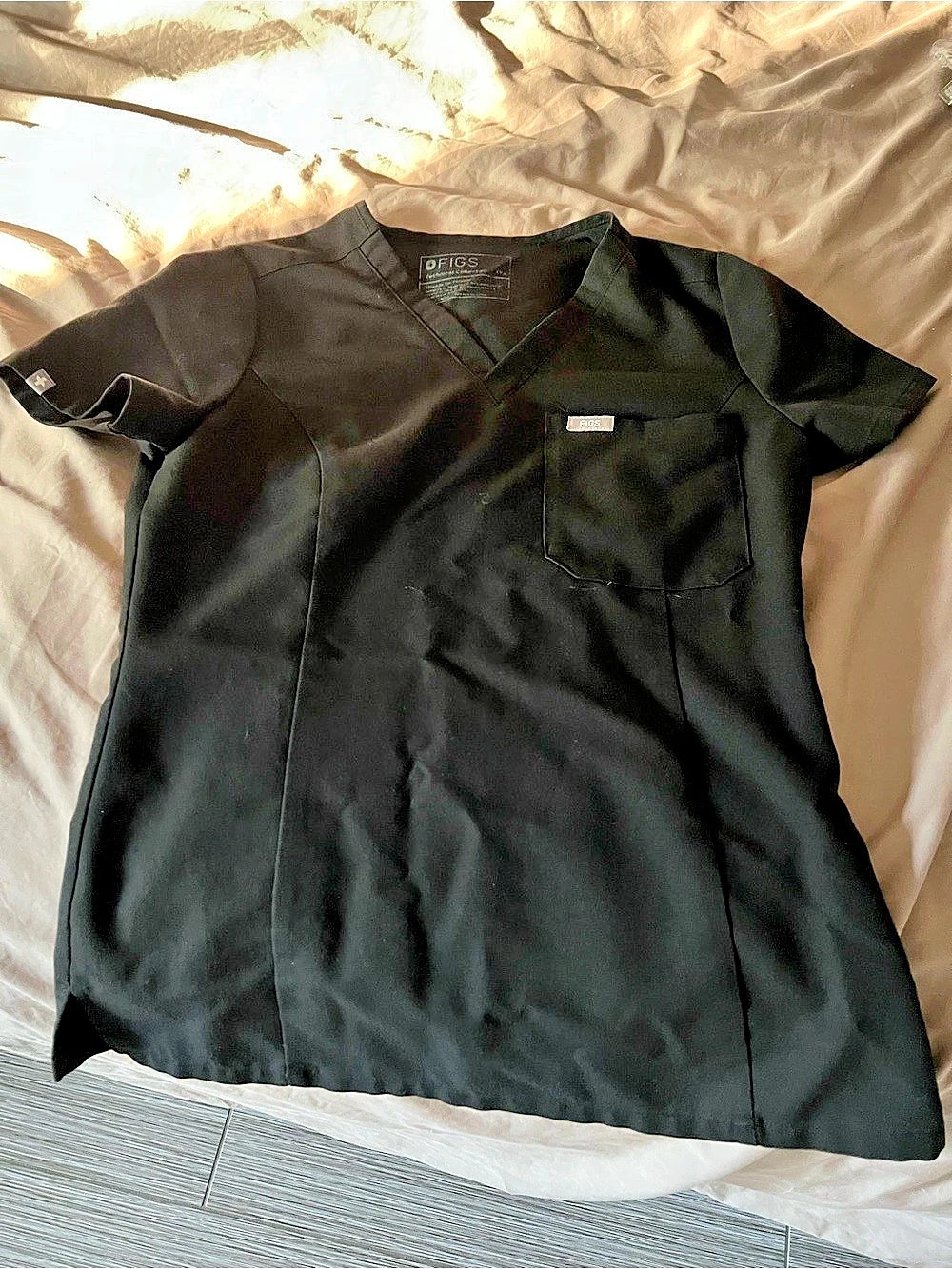 FIGS Scrub Top Black Short Sleeve Top